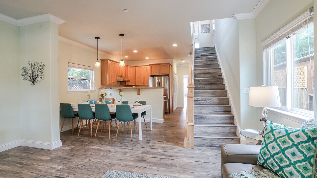 Photo of Livingroom in Mountain View