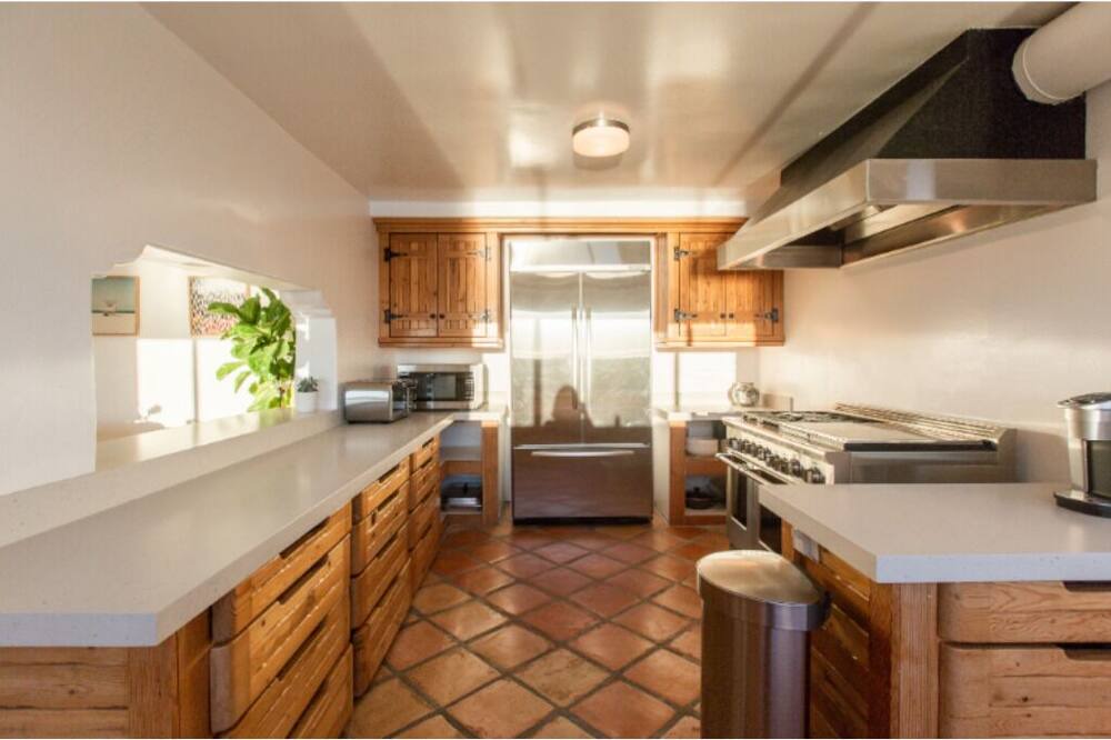 Photo of Kitchen in Pacific Palisades