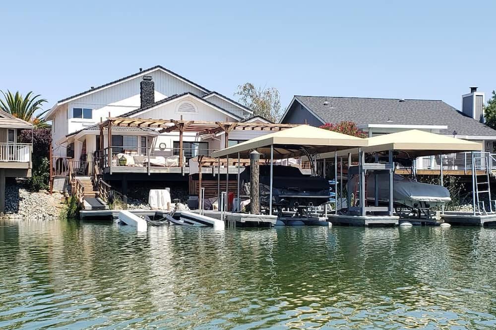 Photo of Outdoor in Discovery Bay