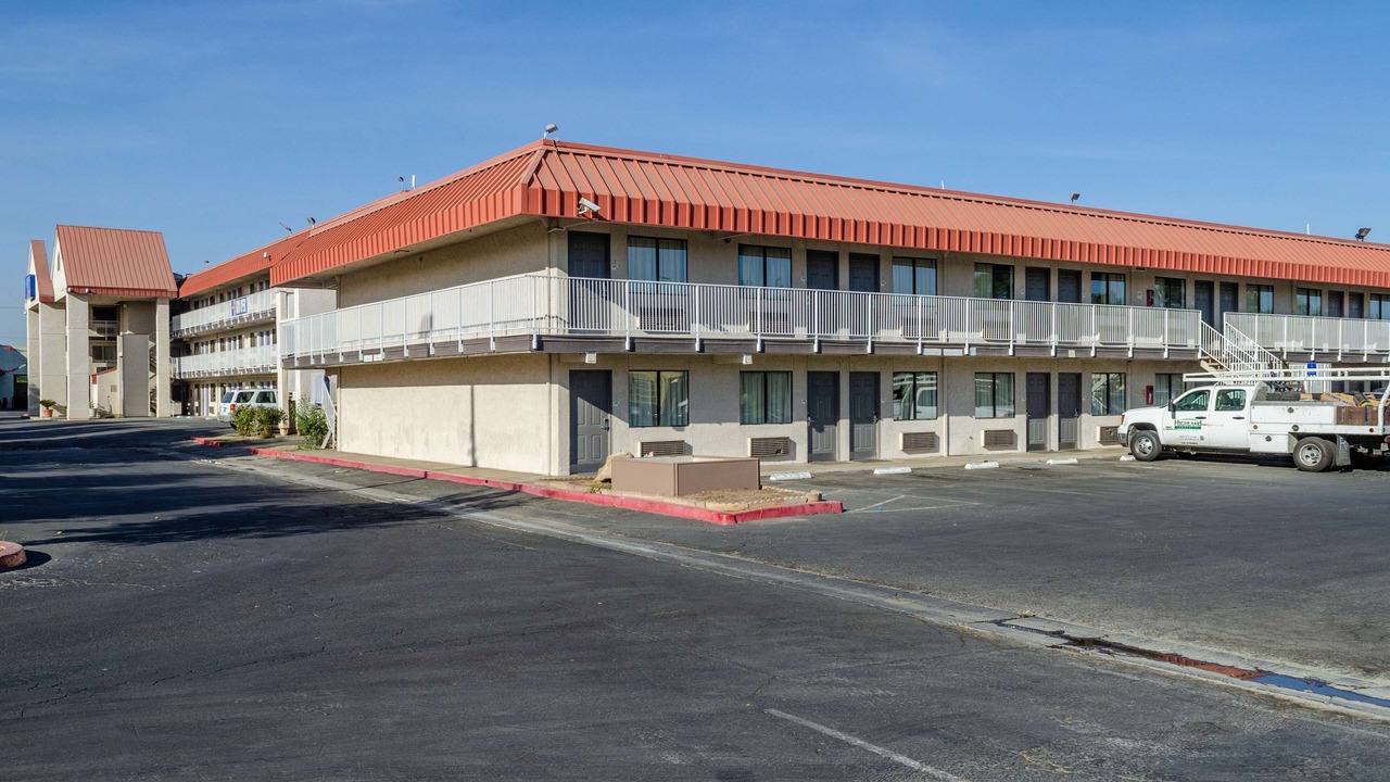 Photo of Outdoor in Raisin