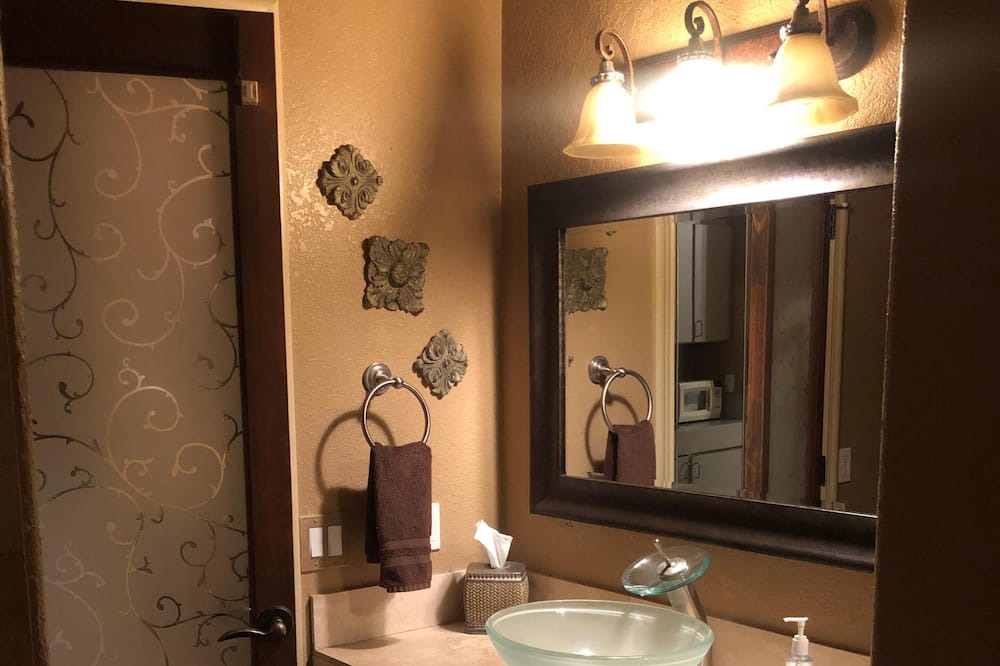 Photo of Bathroom in Lake Havasu City