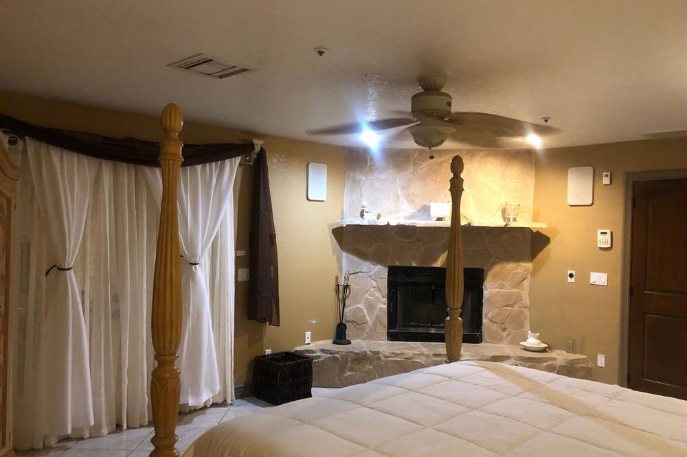 Photo of Bedroom in Lake Havasu City