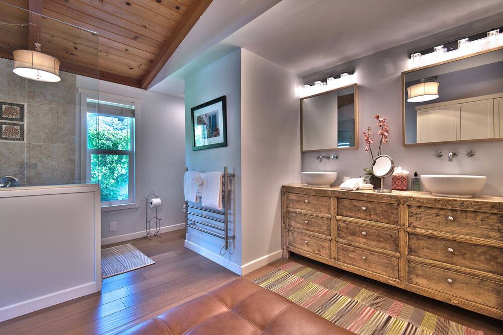 Photo of Bathroom in El Mirador