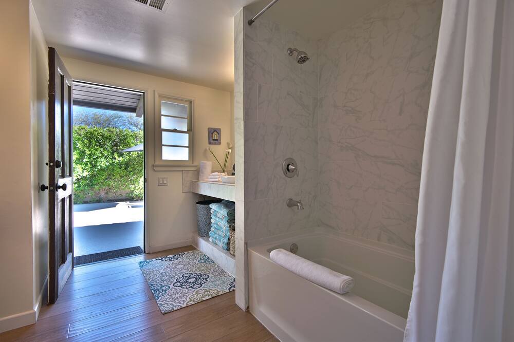 Photo of Bathroom in El Mirador