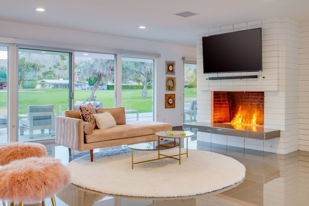 Photo of Livingroom in Indian Canyon
