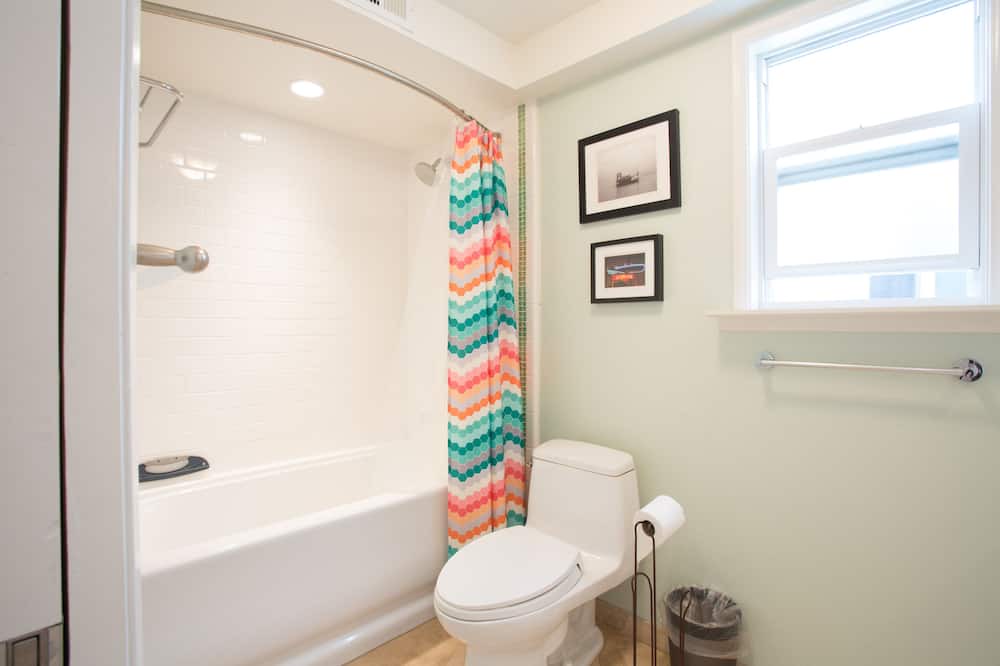 Photo of Bathroom in West Newport