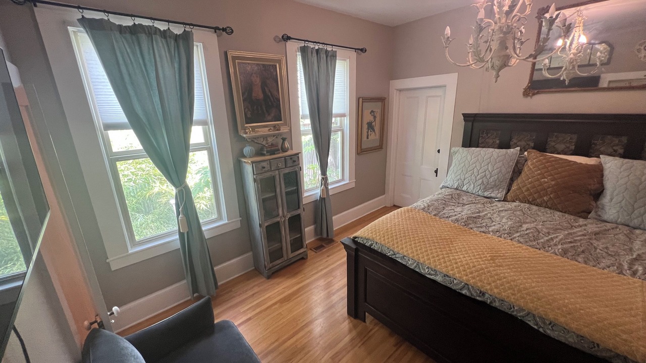 Photo of Bedroom in Nevada City