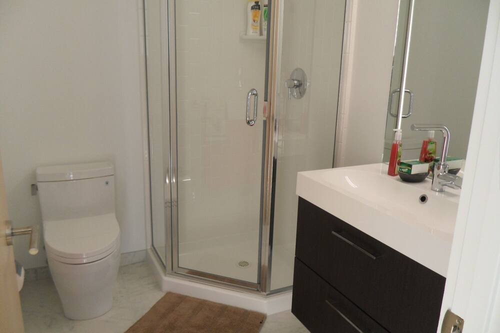 Photo of Bathroom in Sherwood Forest