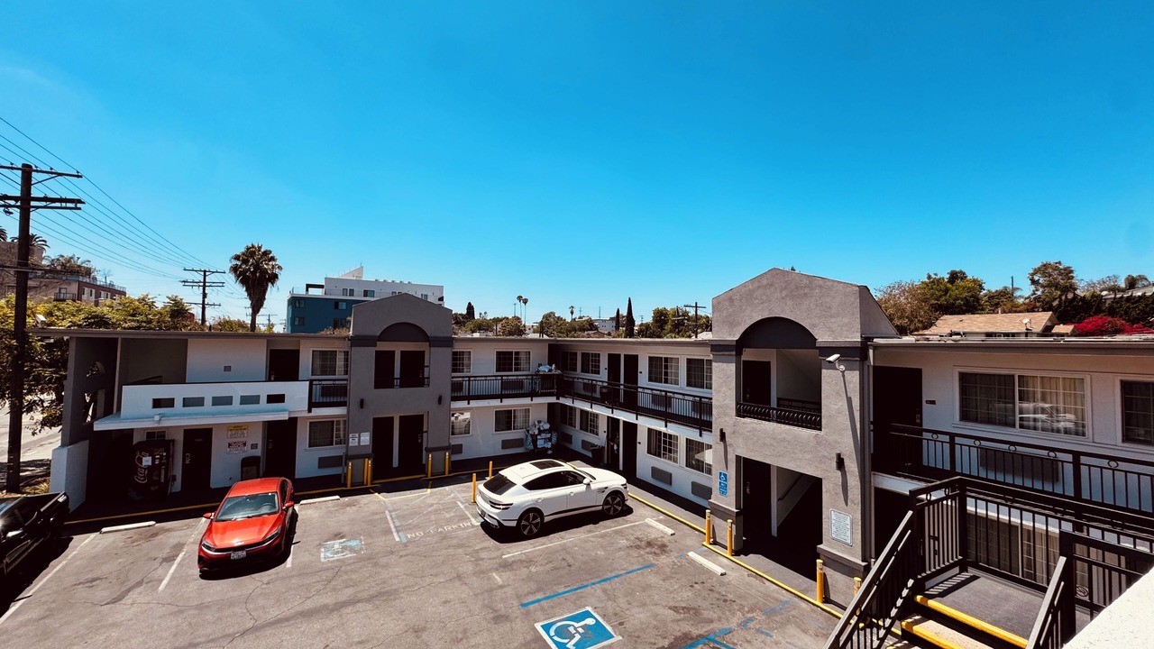 Photo of Outdoor in Silver Lake