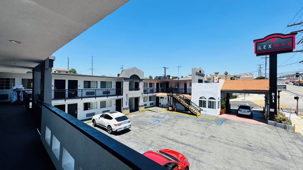 Photo of Outdoor in Silver Lake