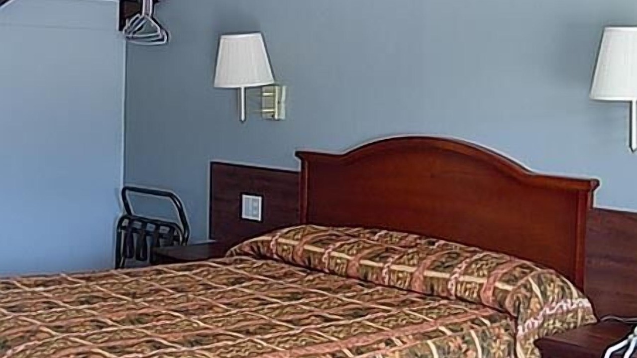 Photo of Bedroom in Willows