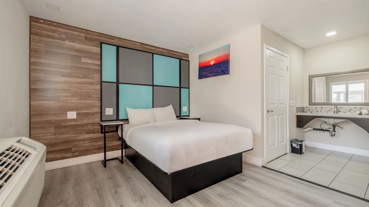 Photo of Bedroom in Victorville