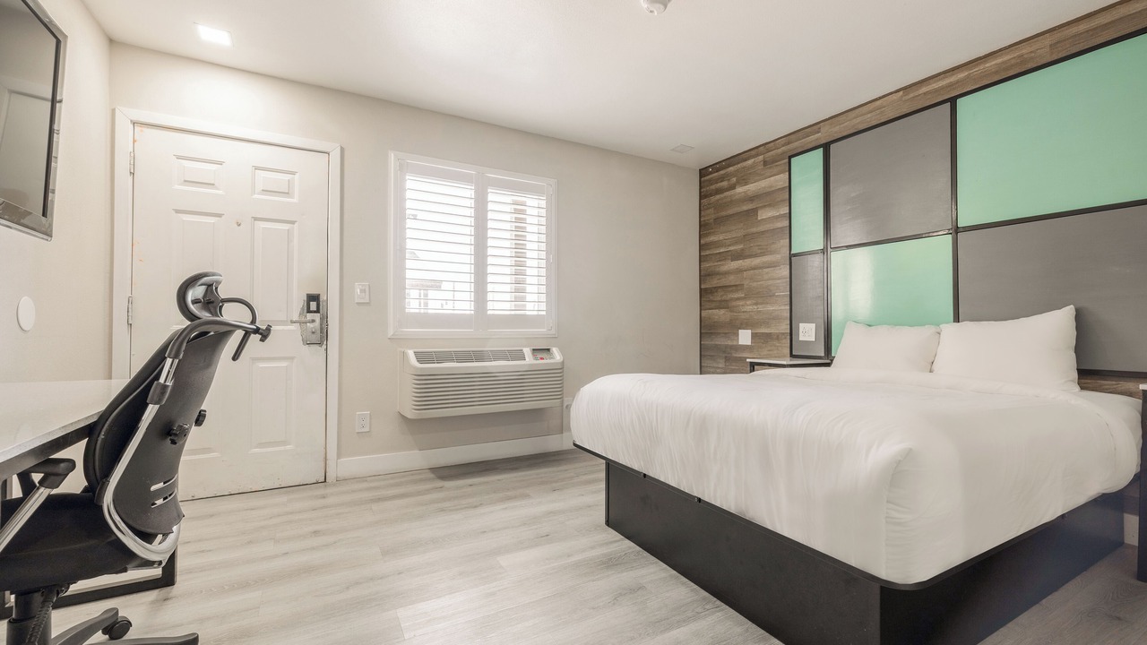 Photo of Bedroom in Victorville