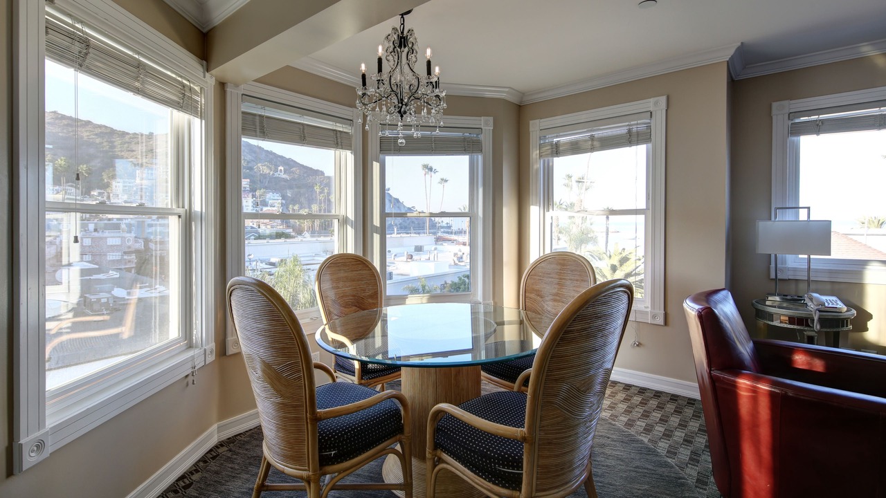 Photo of Livingroom in Avalon