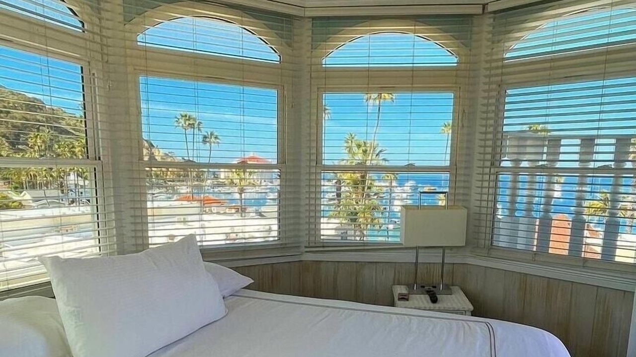Photo of Bedroom in Avalon