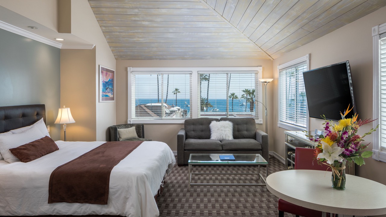 Photo of Bedroom in Avalon