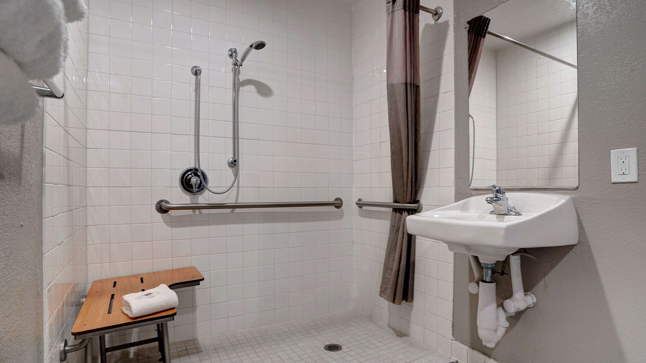 Photo of Bathroom in Pacific