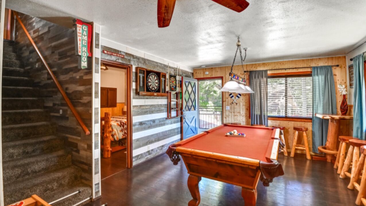 Photo of Bedroom in Crestline