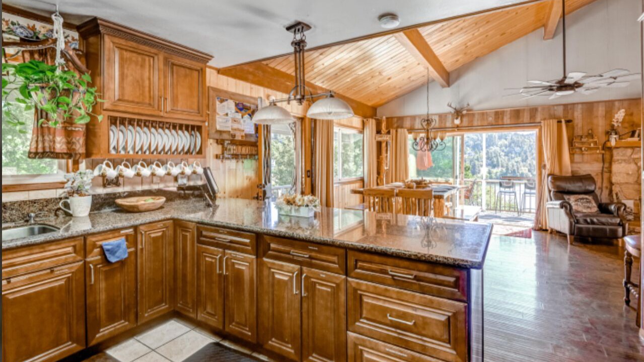 Photo of Kitchen in Crestline