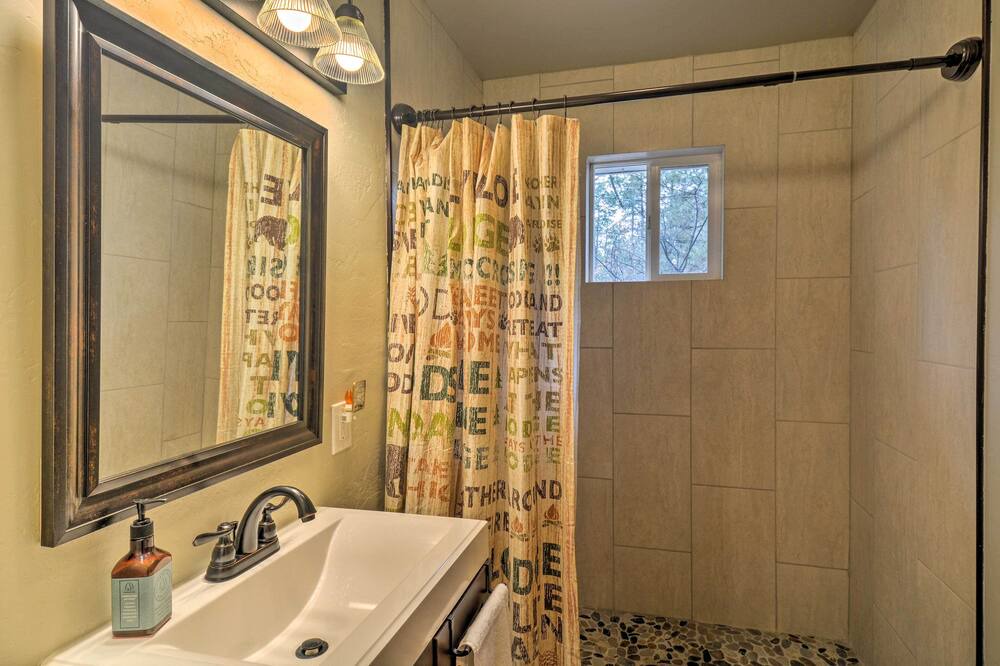 Photo of Bathroom in Groom Creek