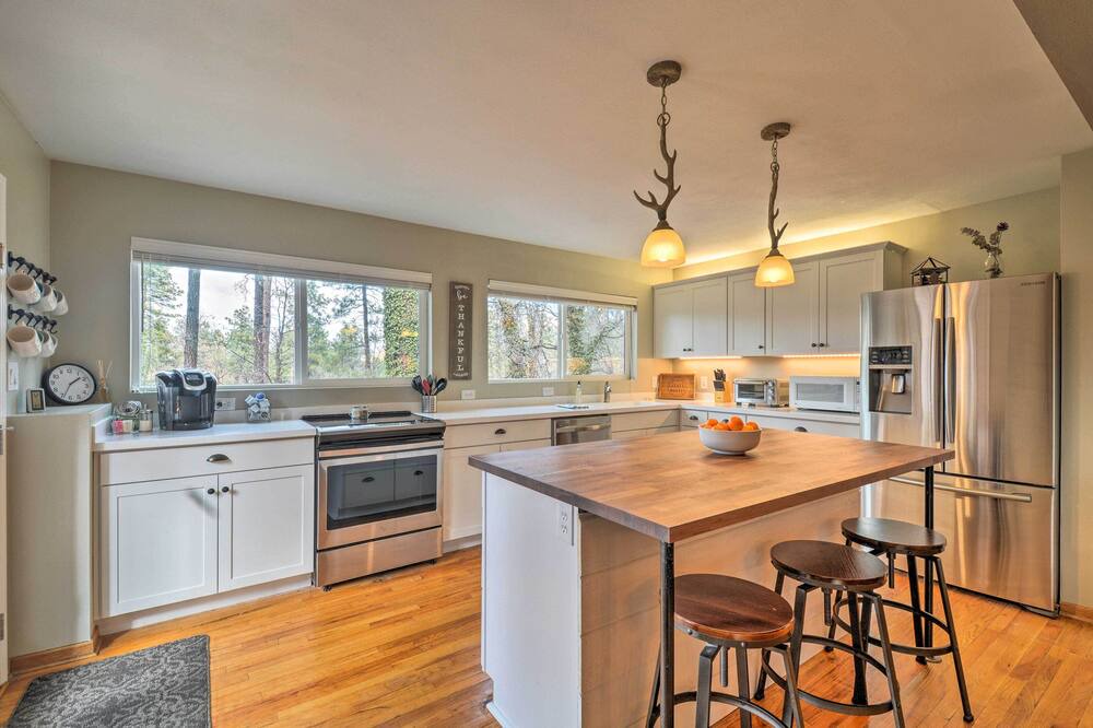 Photo of Kitchen in Groom Creek