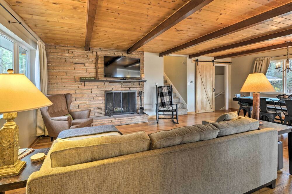 Photo of Bedroom in Groom Creek