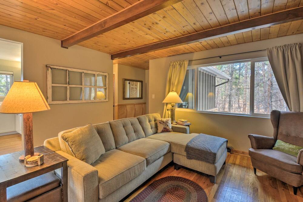 Photo of Bedroom in Groom Creek