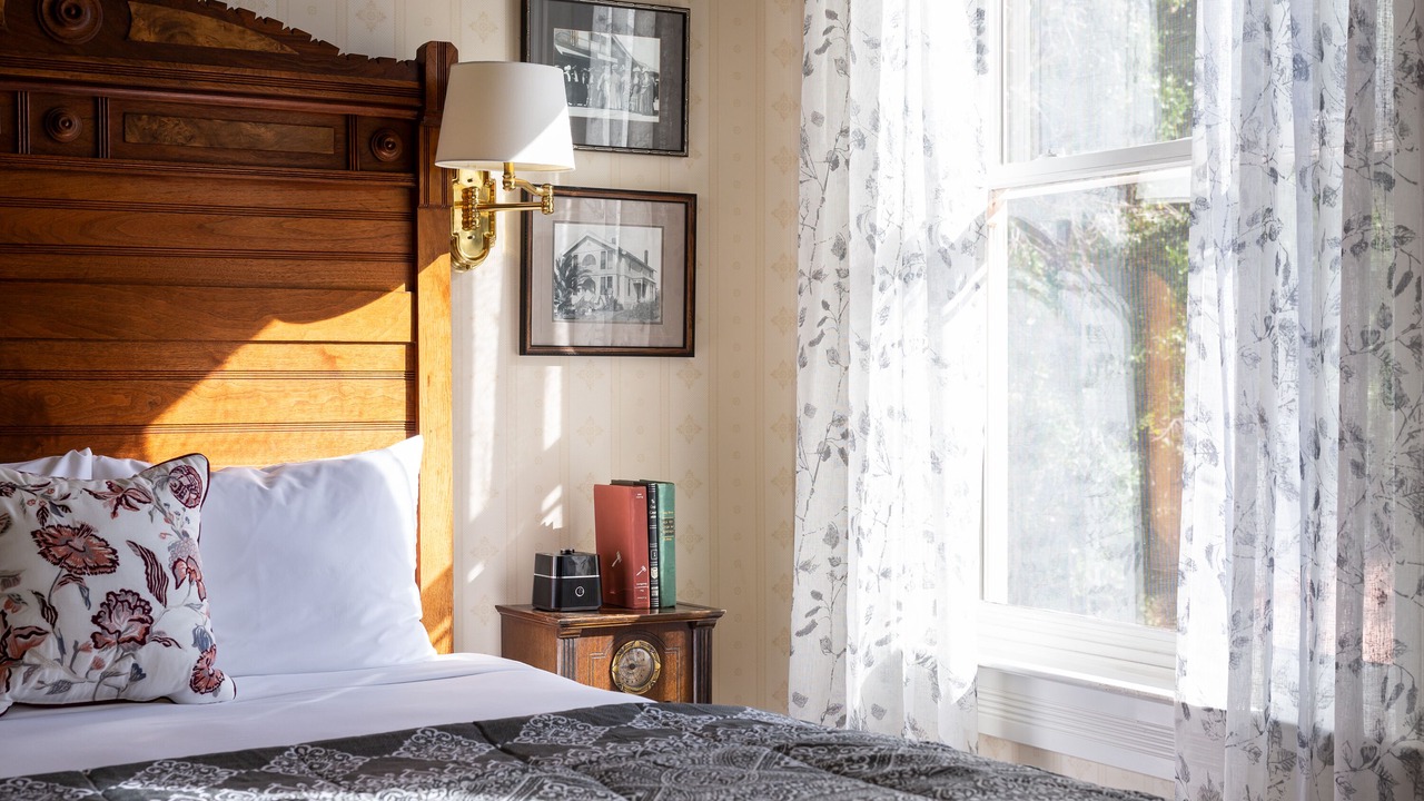 Photo of Bedroom in Downtown