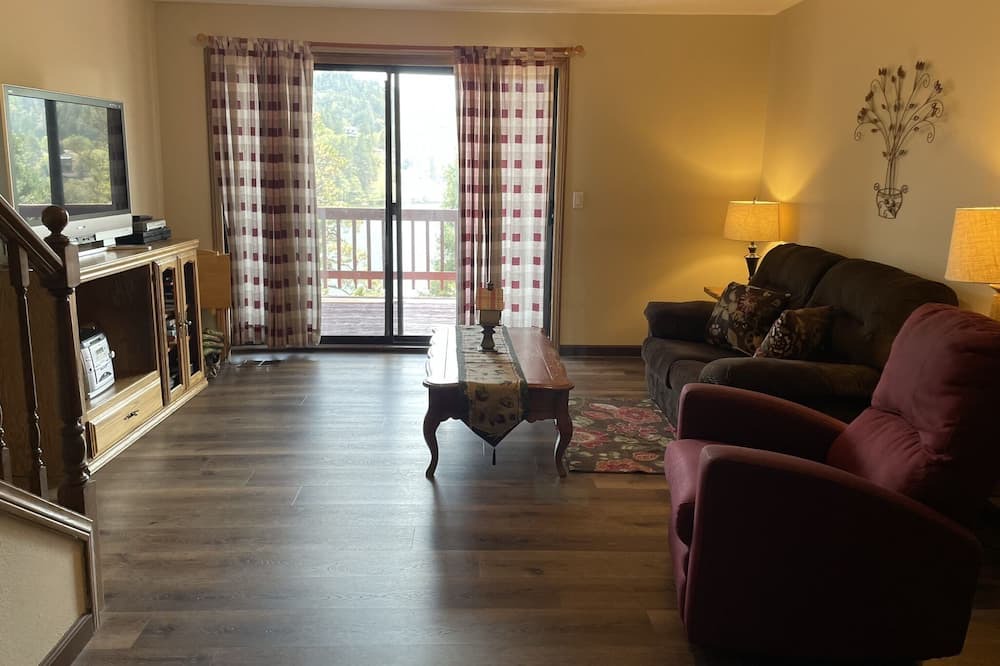 Photo of Patio Balcony in Crestline
