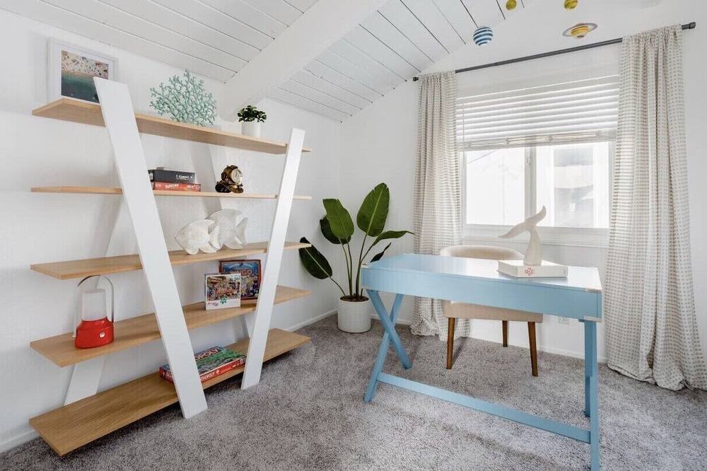 Photo of Bedroom in Sunset Beach