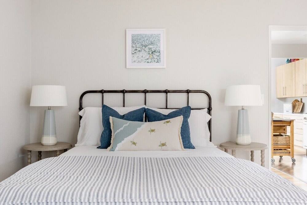 Photo of Bedroom in Sunset Beach