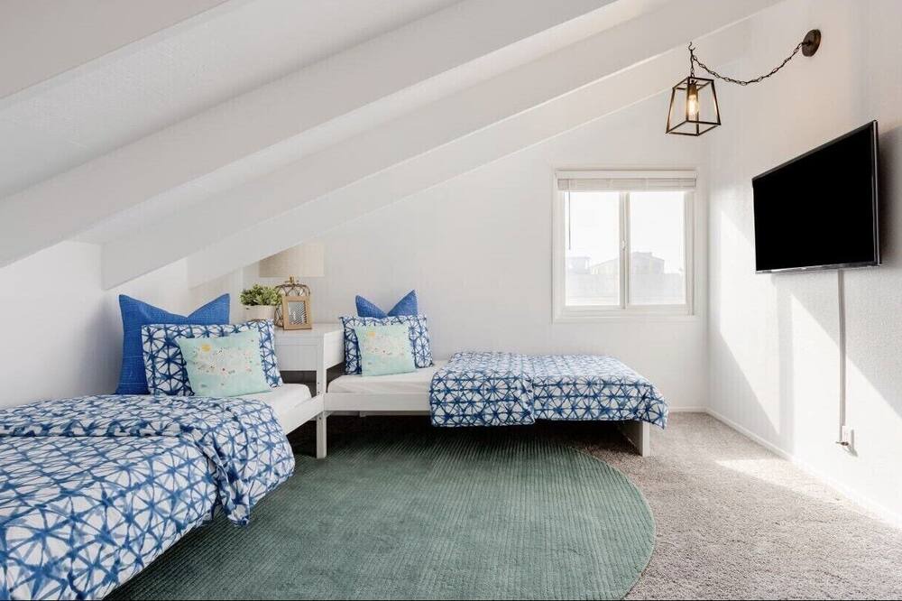 Photo of Bedroom in Sunset Beach