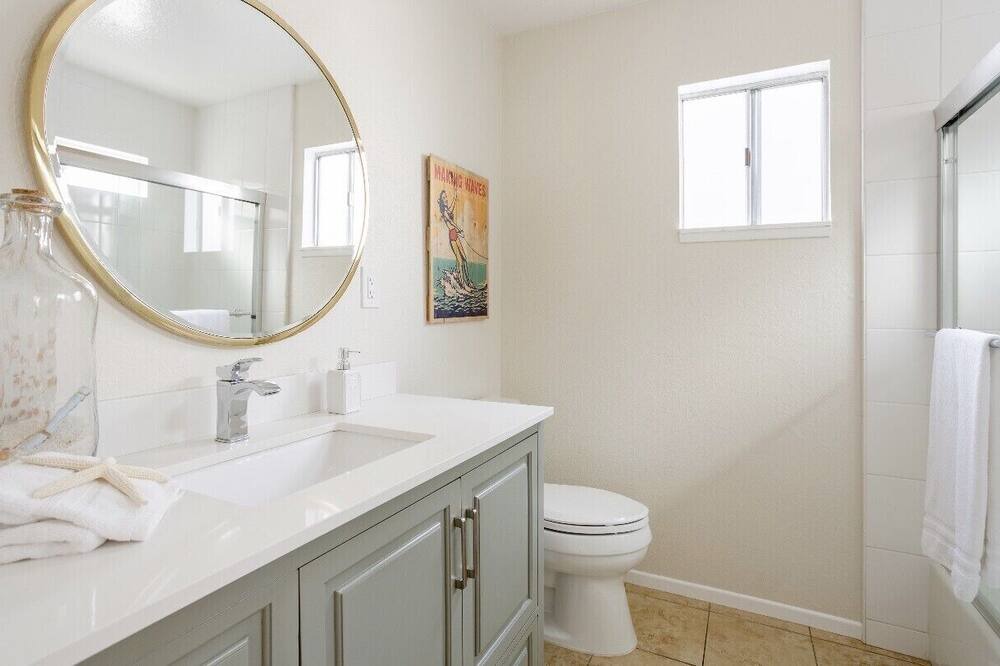 Photo of Bathroom in Sunset Beach