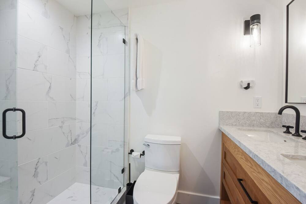Photo of Bathroom in Brockway