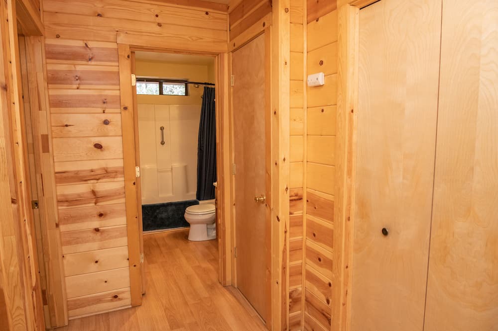 Photo of Bathroom in Highland Pines