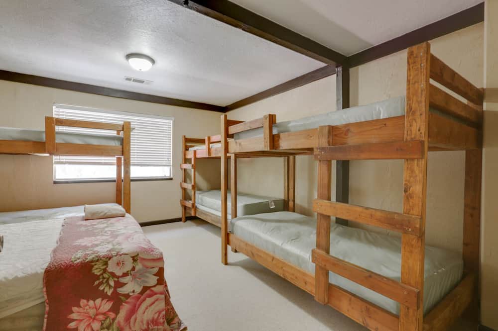 Photo of Bedroom in Miramonte