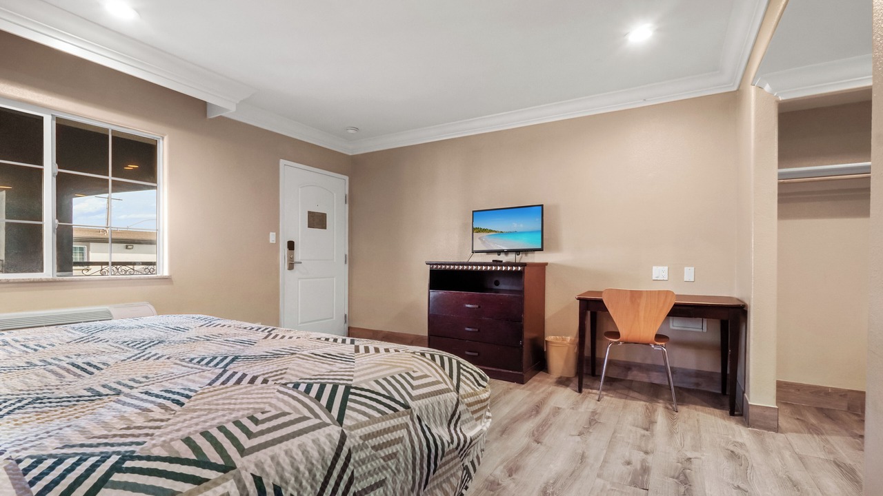 Photo of Bedroom in Huntington Park
