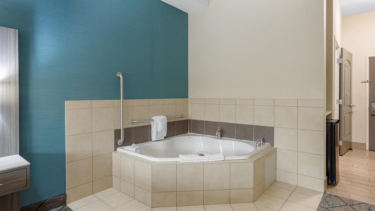 Photo of Bedroom in Wasco
