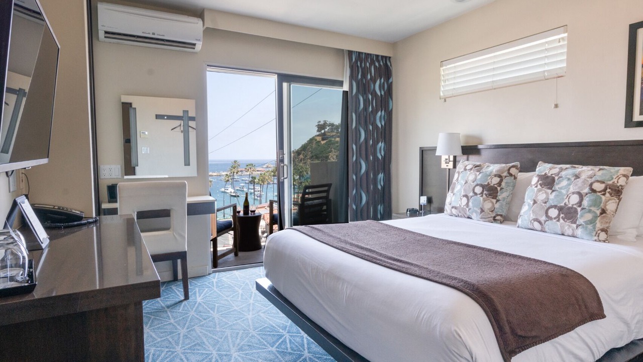 Photo of Bedroom in Avalon
