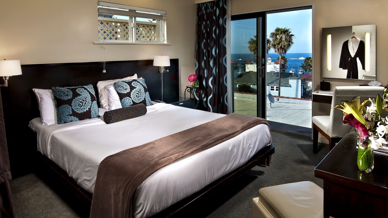 Photo of Bedroom in Avalon