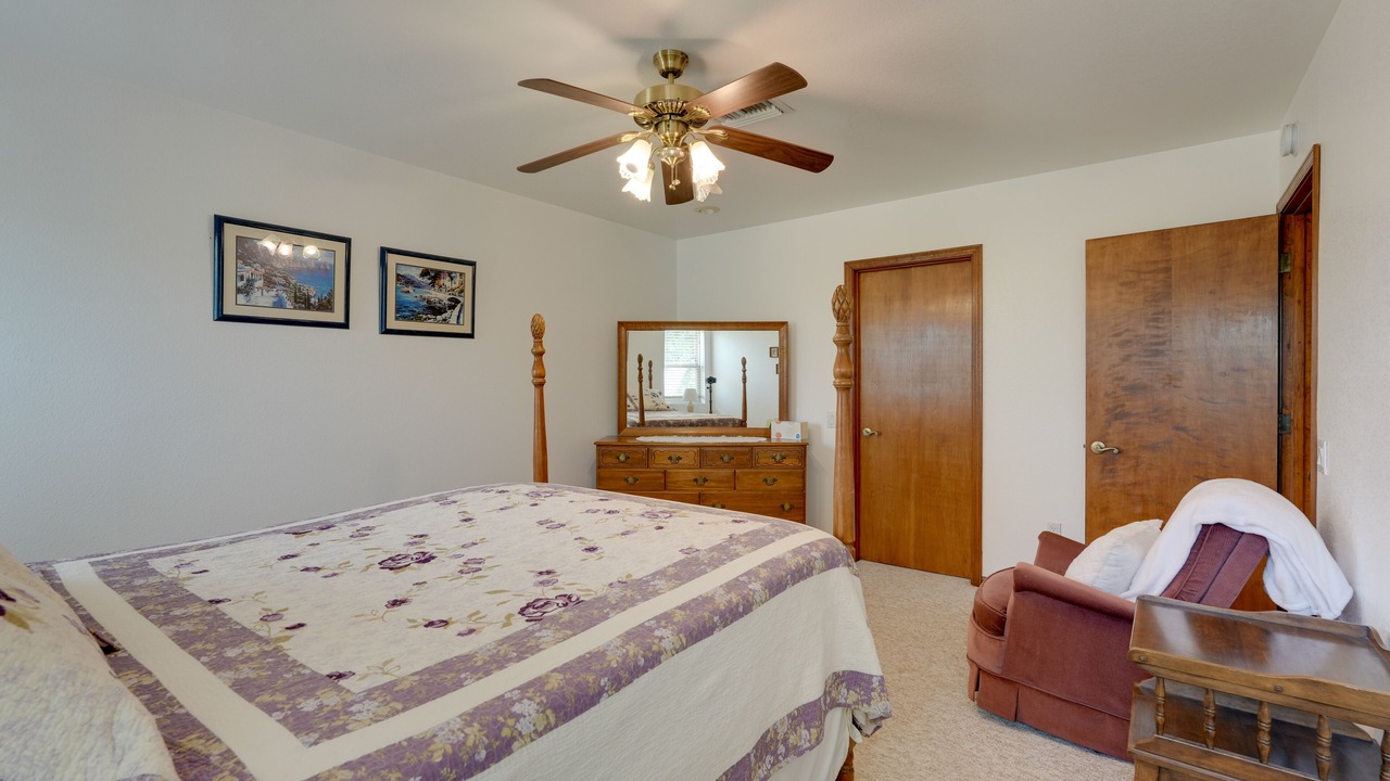 Photo of Bedroom in Black Canyon City