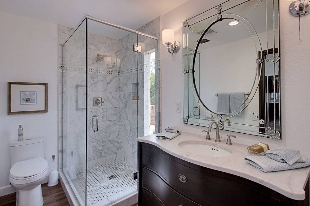 Photo of Bathroom in El Mirador