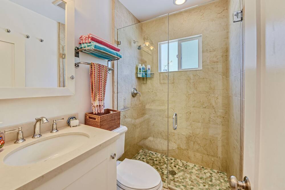 Photo of Bathroom in Mission Beach