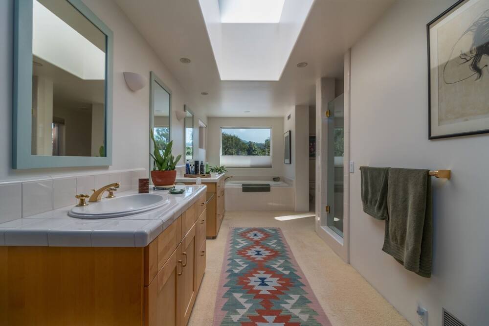 Photo of Bathroom in Montecito