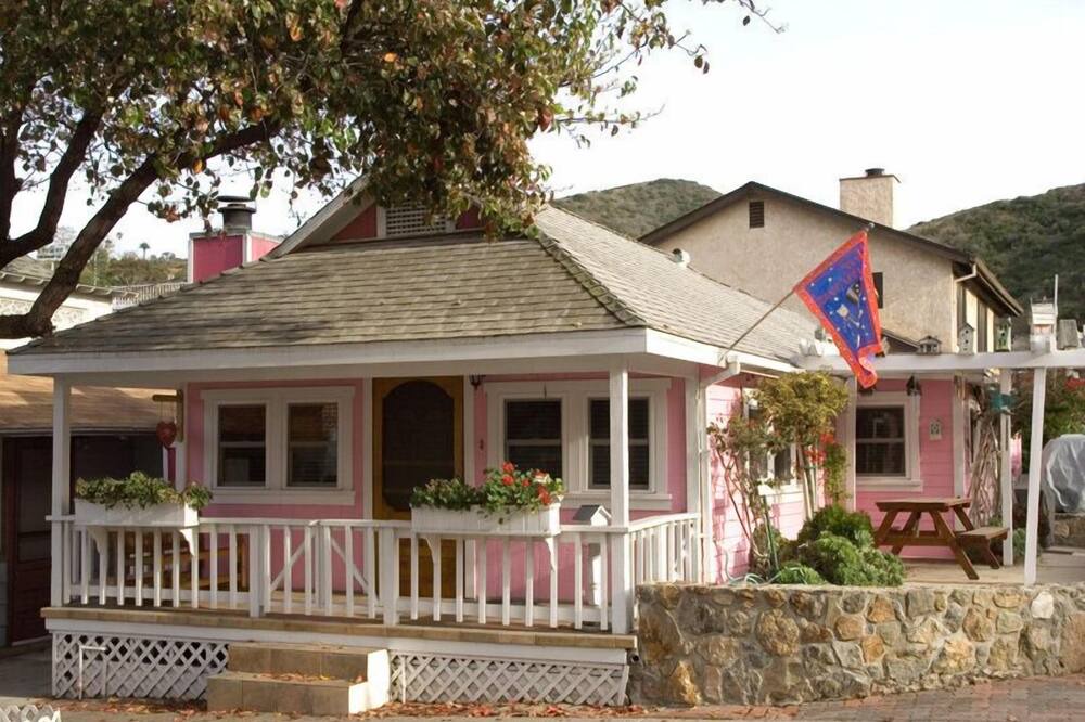 Photo of Others in Avalon