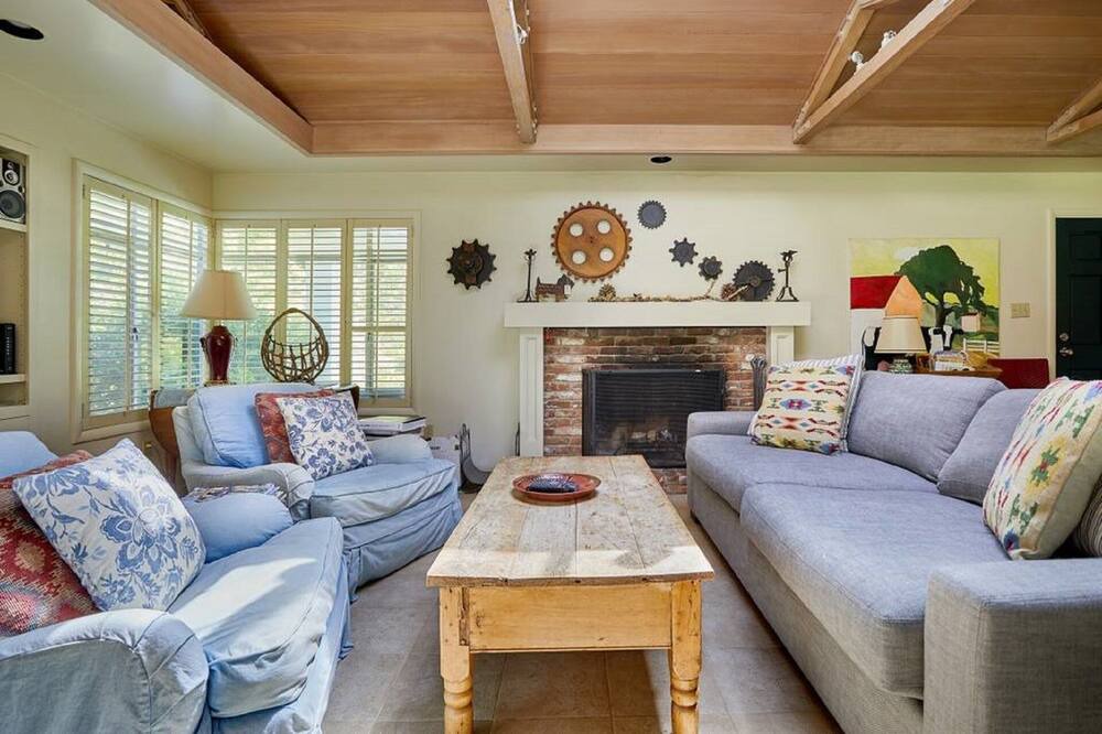 Photo of Livingroom in Deer Park