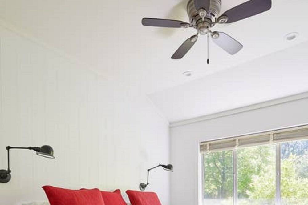 Photo of Bedroom in Deer Park