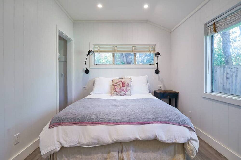 Photo of Bedroom in Deer Park