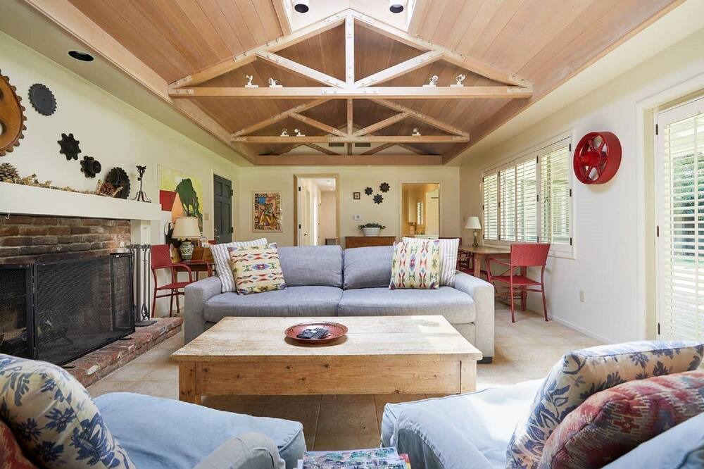 Photo of Livingroom in Deer Park
