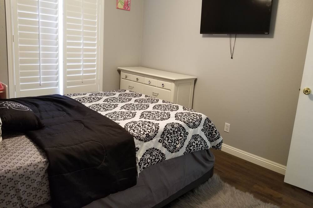 Photo of Bedroom in Ontario
